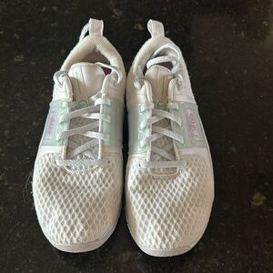 Women’s Nike renew size 9 gently worn